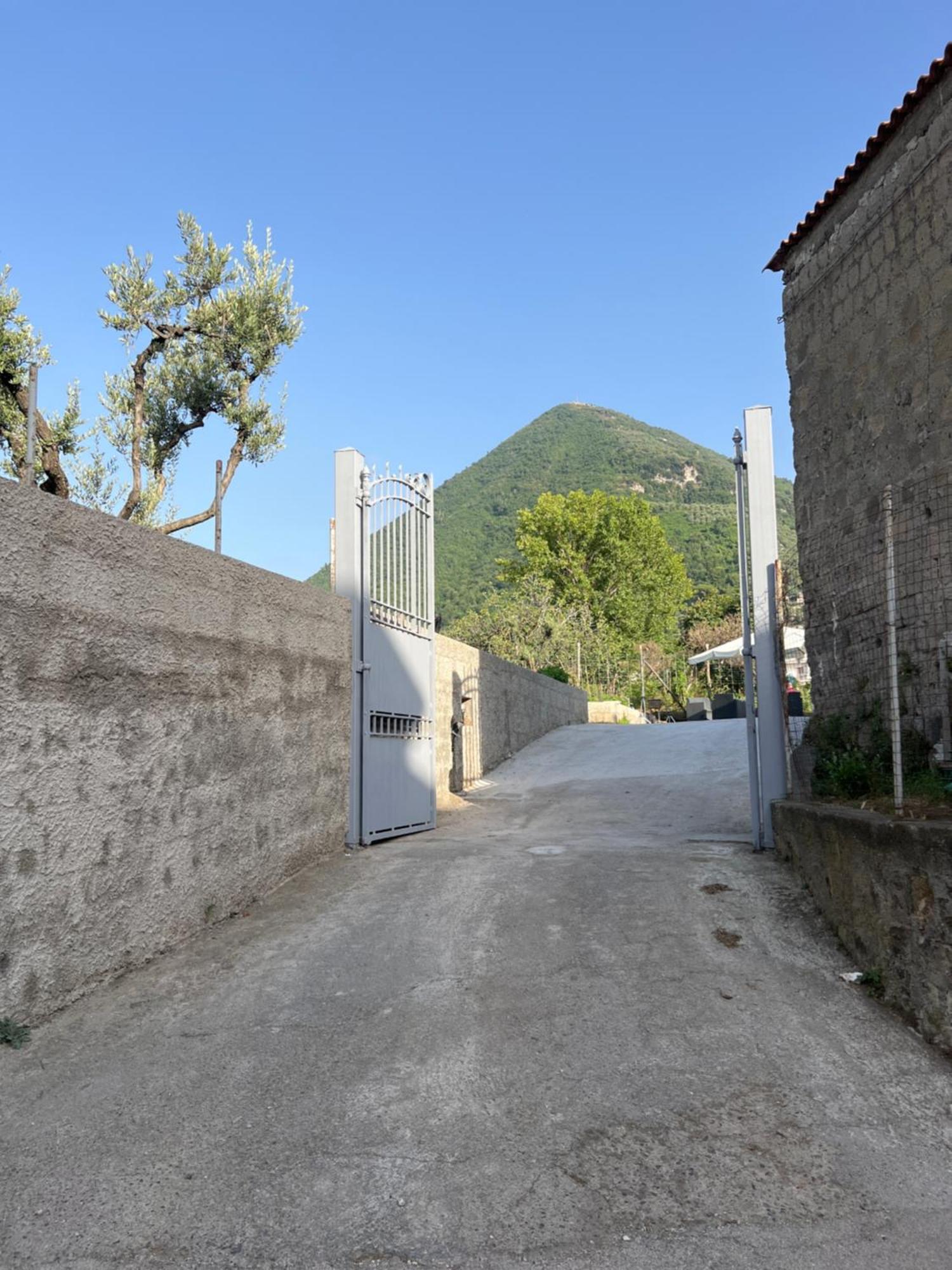 Brass Apartment Castellammare di Stabia Ngoại thất bức ảnh